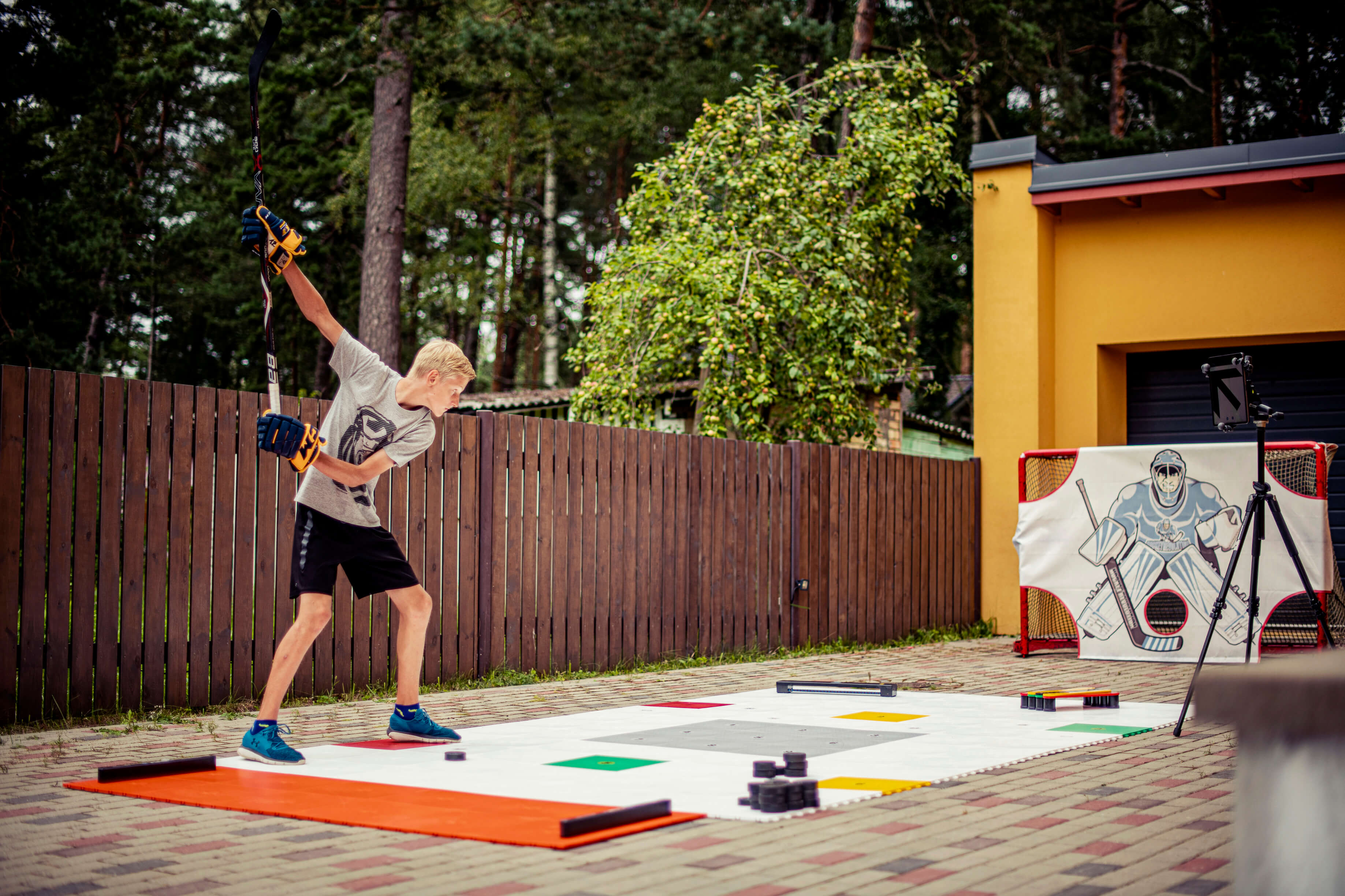 MY GOALIE TARGET - Hockey Goalie Tarp fits all full sized hockey goals