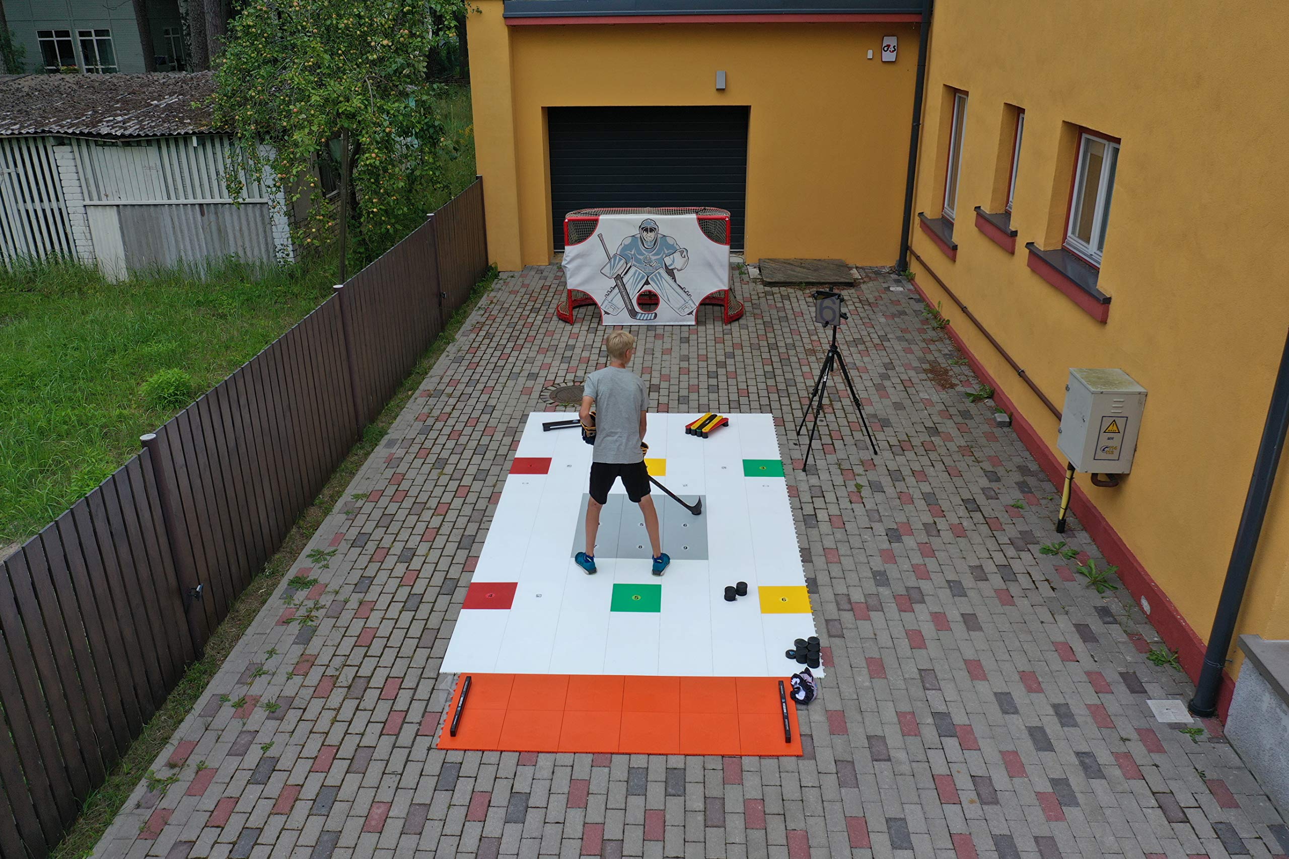 MY GOALIE TARGET - Hockey Goalie Tarp fits all full sized hockey goals